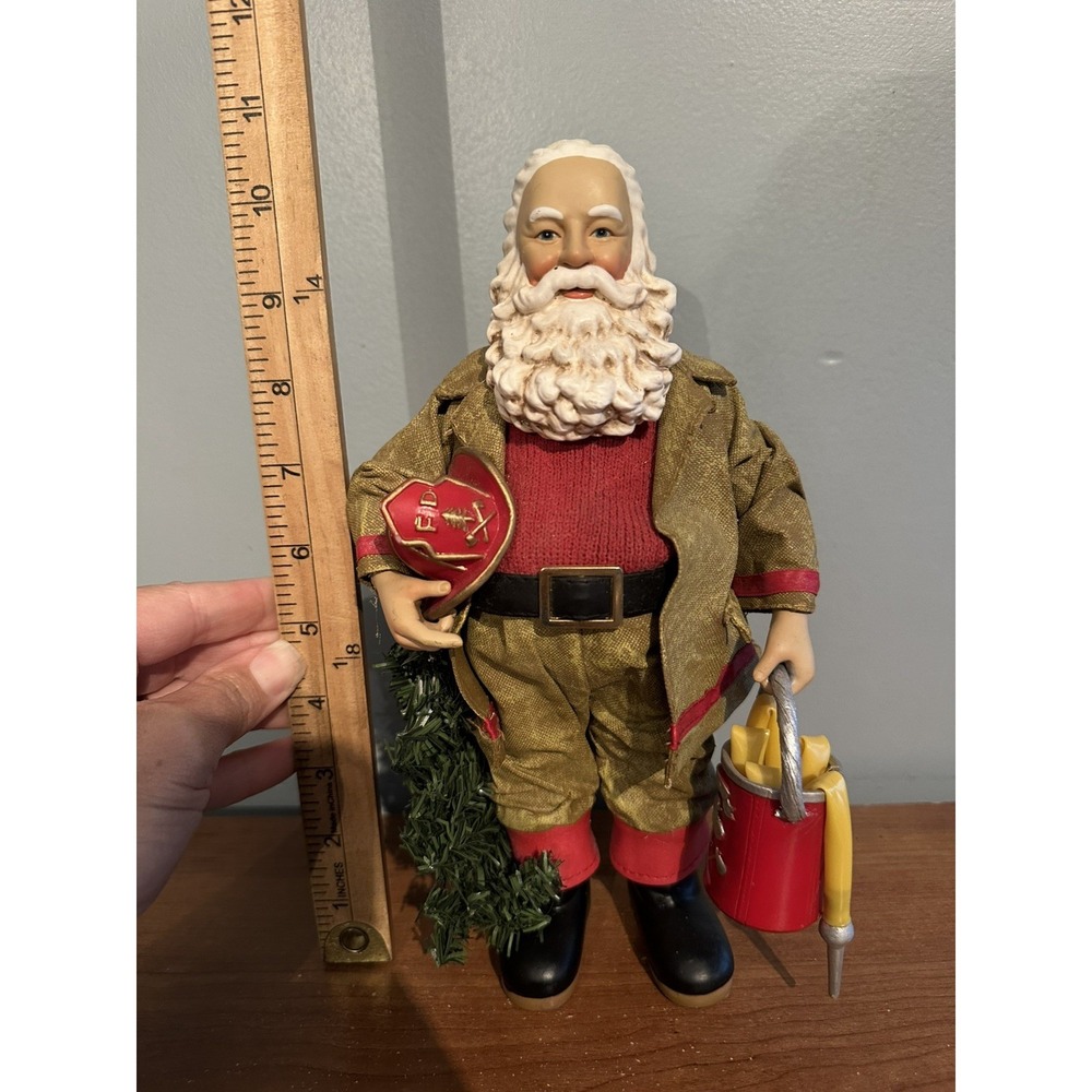 Possible Dreams CLOTHTIQUE~Santa FIREMEN Home From The Station Firefighter - Picture 3 of 4